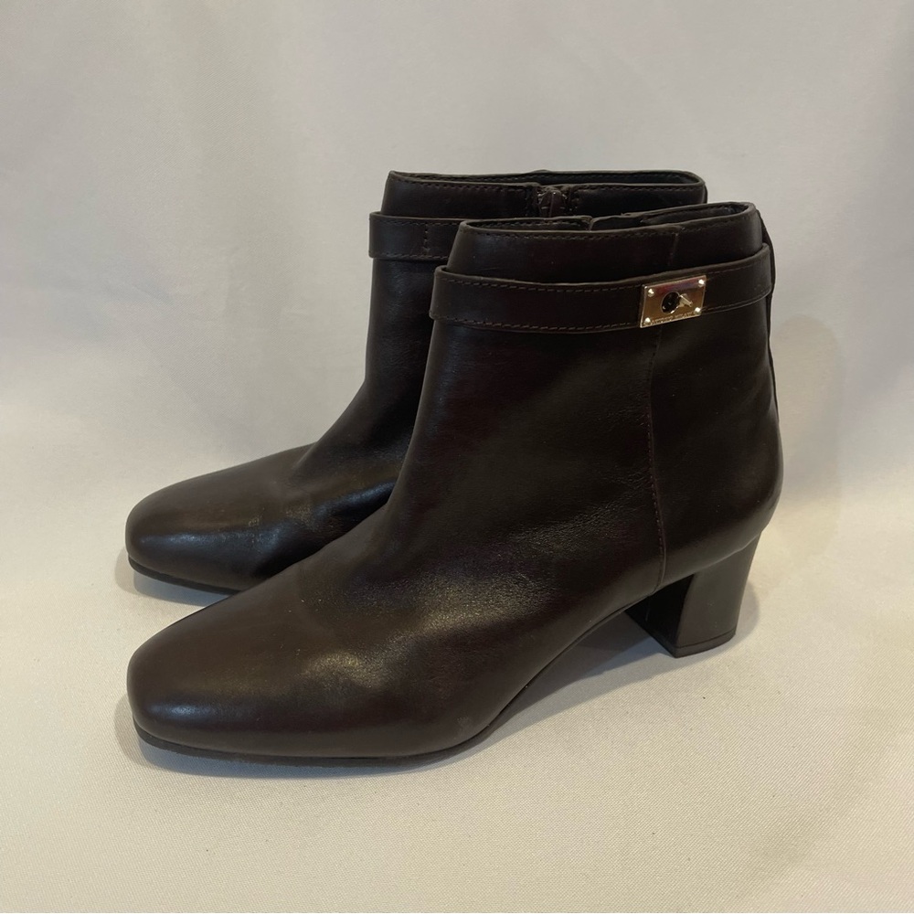Antonio Melani deep Brown Leather Zip Heel Booties Boots 7.5 M